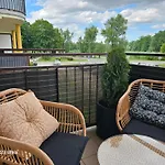 아파트 W Centrum Z Widokiem Na Jeziorko *