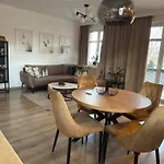 Διαμέρισμα W Centrum Z Widokiem Na Jeziorko *