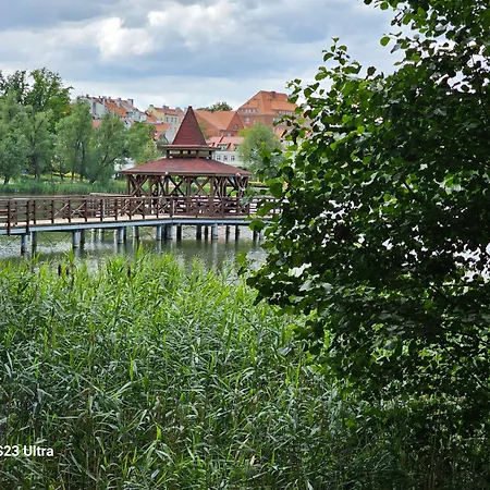아파트 W Centrum Z Widokiem Na Jeziorko *