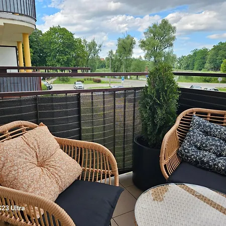 Διαμέρισμα W Centrum Z Widokiem Na Jeziorko *